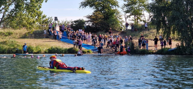 Im Wasser, kurz nach dem Start