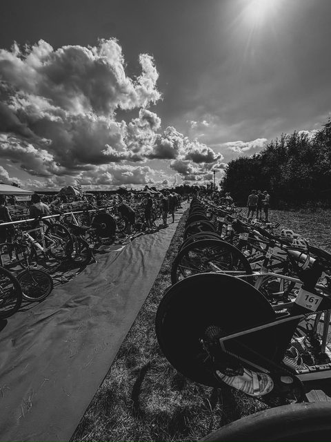 Wechselzone unter Wolken